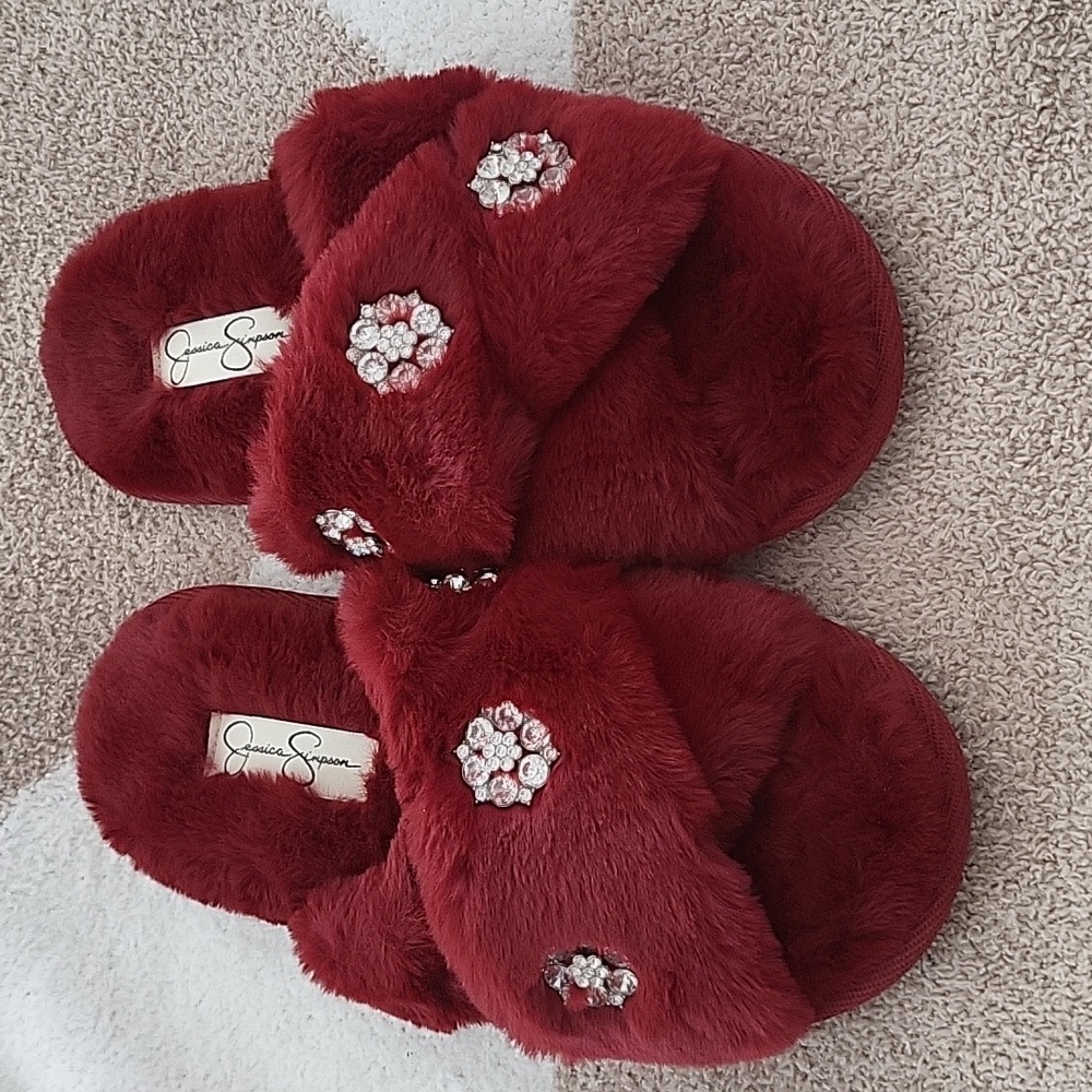 JESSICA SIMPSON Burgundy Fur/Rhinestone House Slippers Slides Size S 6-7